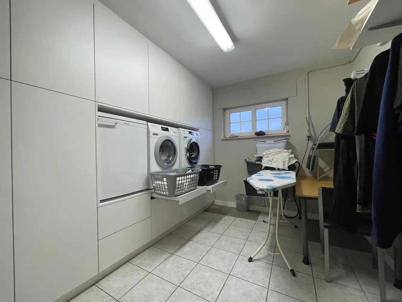 Rustig gelegen gezinswoning in onberispelijke staat van onderhoud foto 9