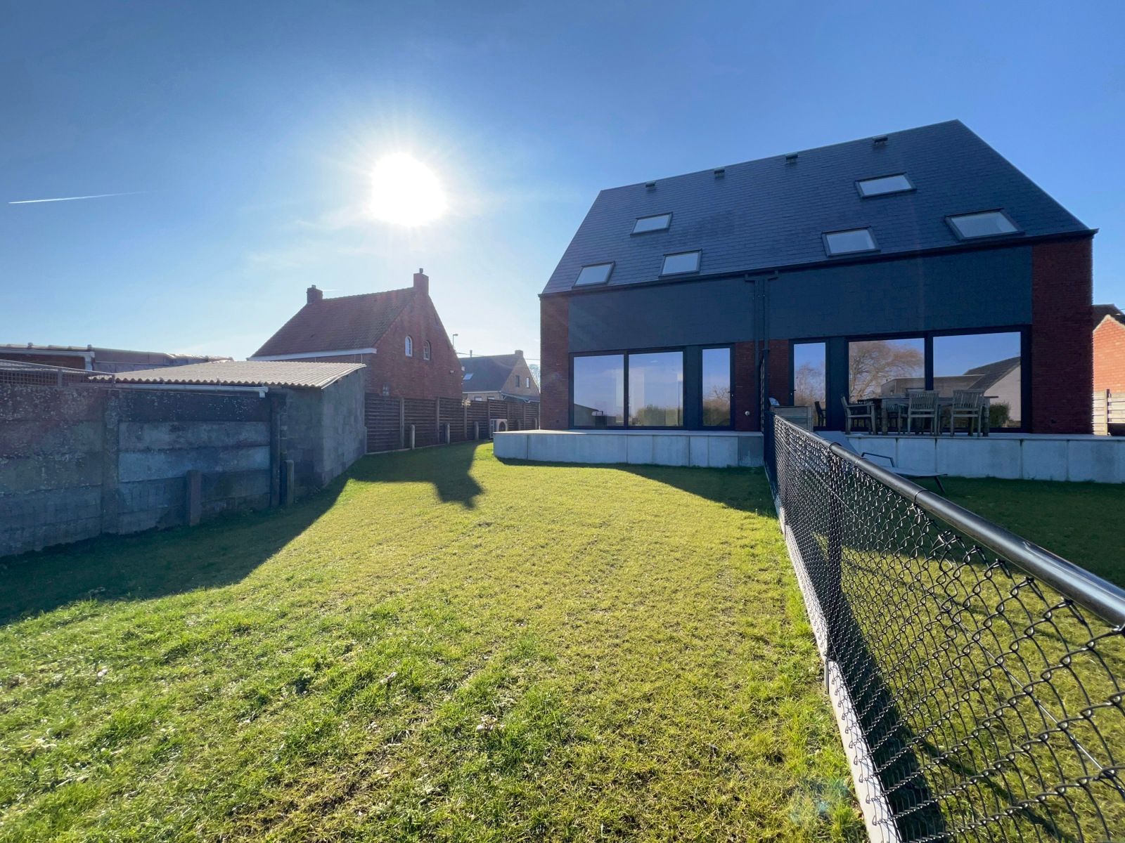 Prachtige woning met 4 slaapkamers foto 34