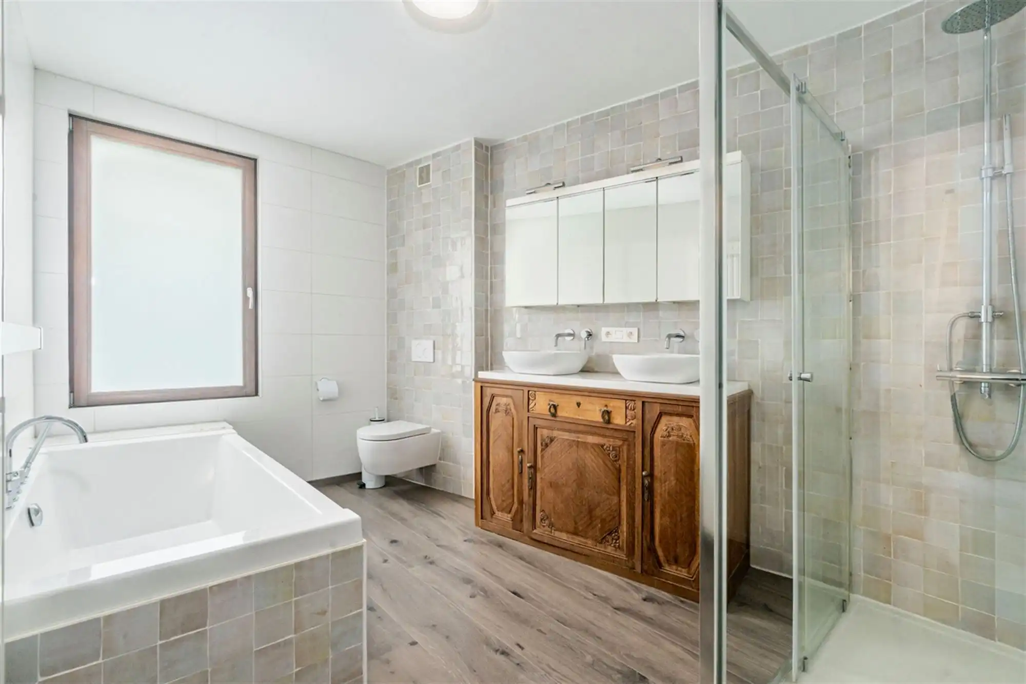 RUIMTE, AUTHENTIEKE CHARME & PRIVACY, OP WANDELAFSTAND VAN ALLES! foto 22