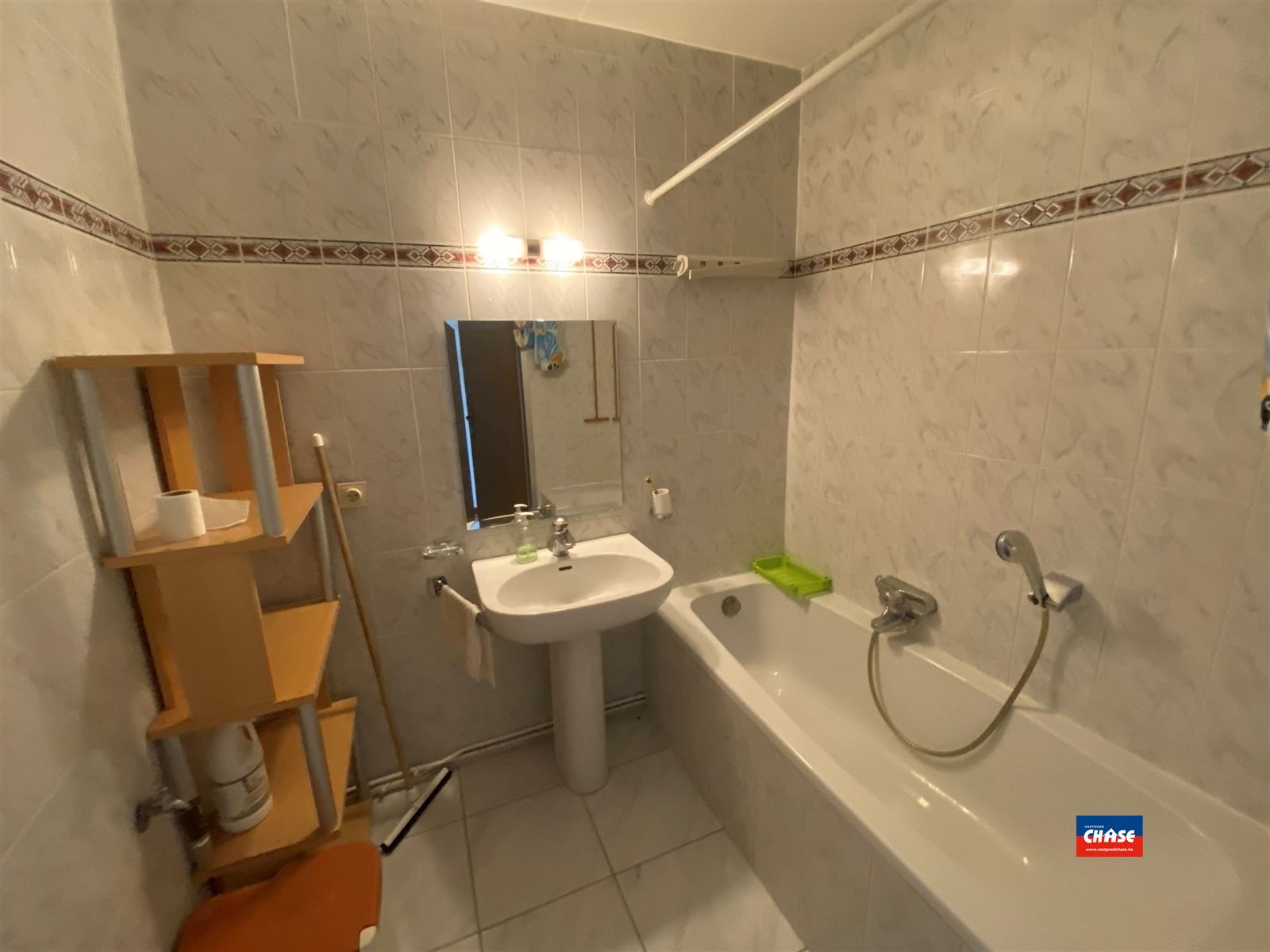 Appartement met twee slaapkamers en terras foto 9
