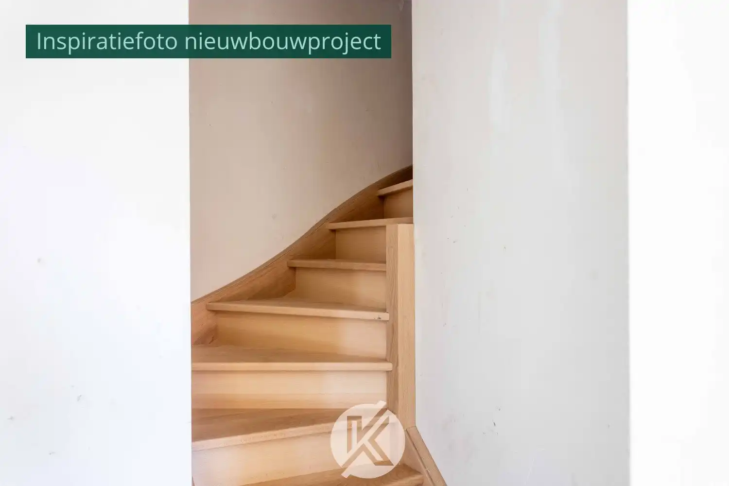 Halfopen nieuwbouwwoning op een rustige ligging foto 3