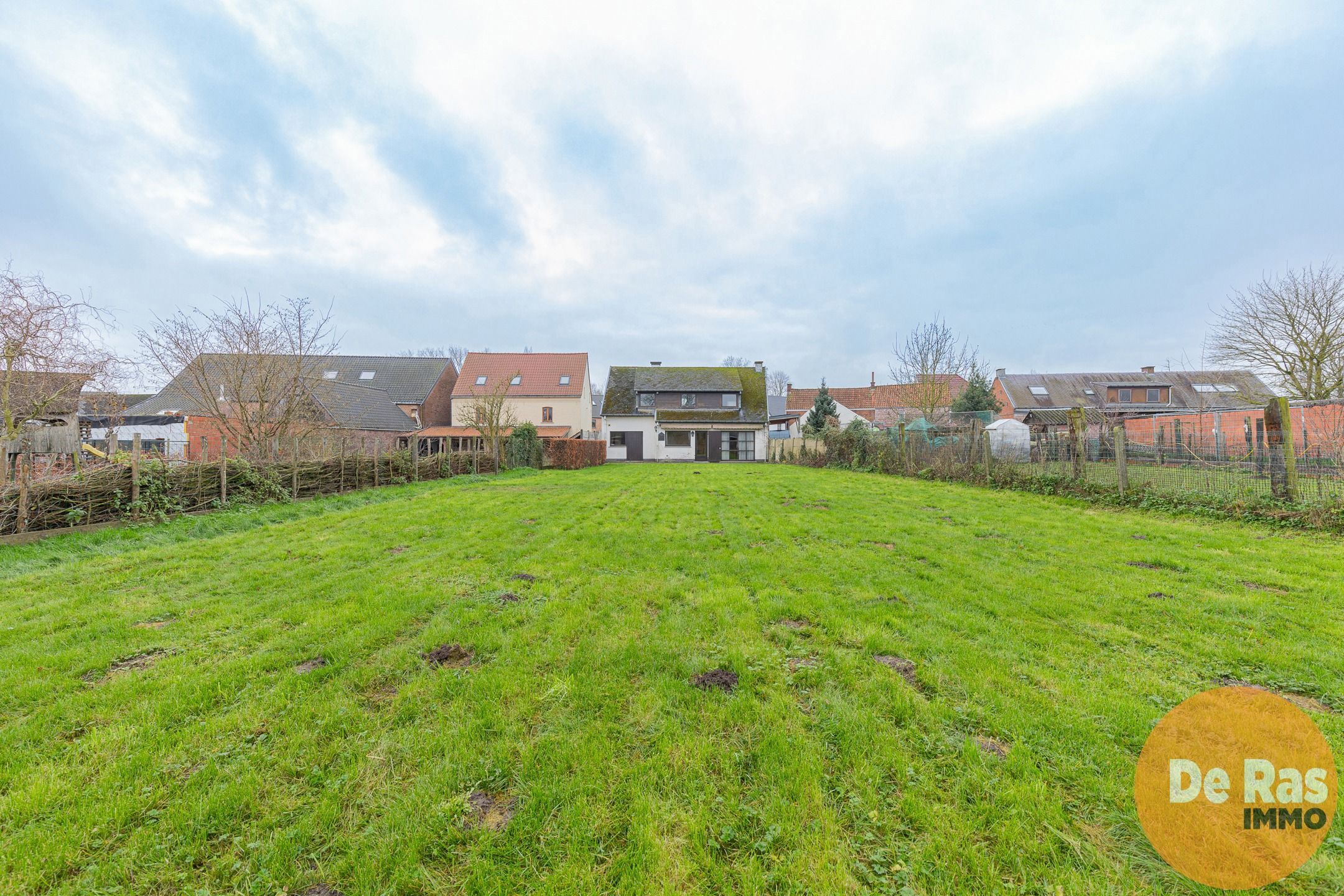 HERZELE - Goed onderhouden gezinswoning met ruime tuinzone foto 20