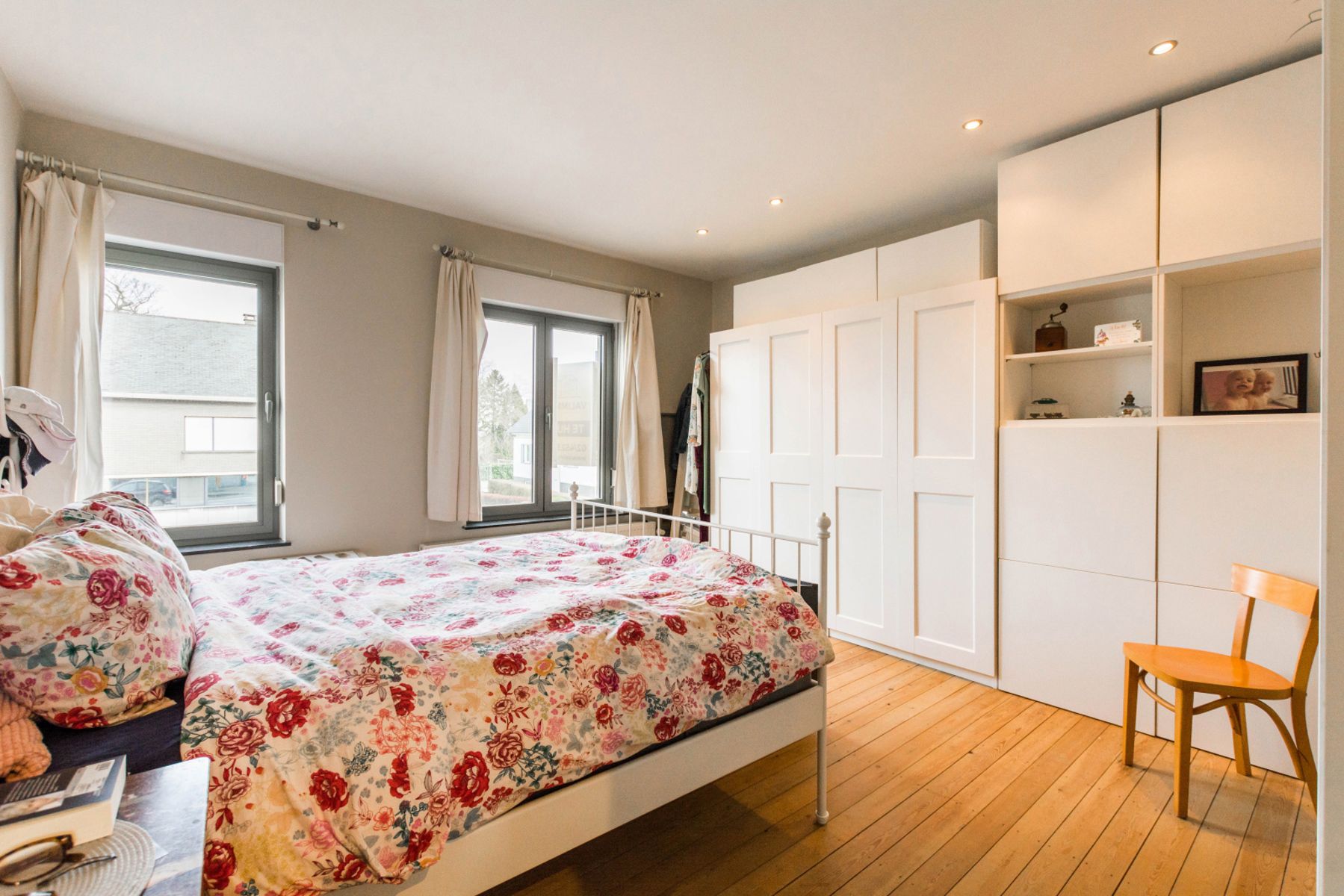 Instapklare rijwoning met 2 slaapkamers, zonneterras en tuin foto 9