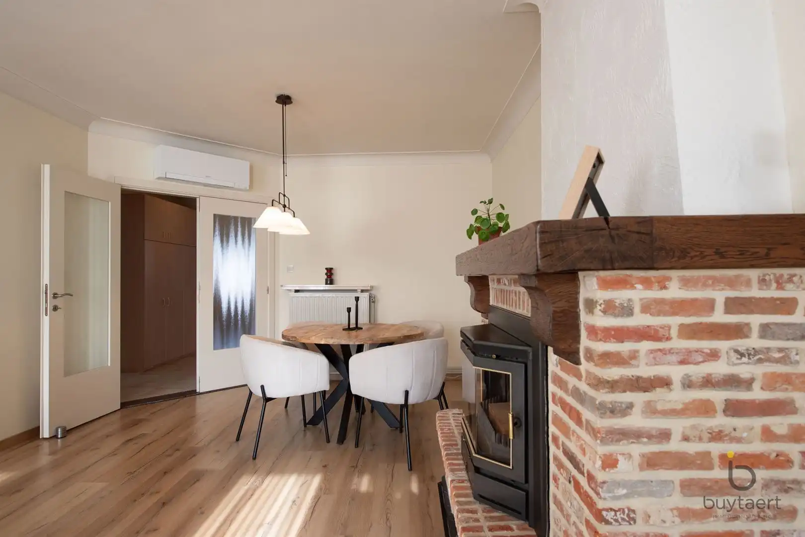 Gezellig twee-slaapkamer appartement met een terrasje op een rustige locatie te Deurne foto 8