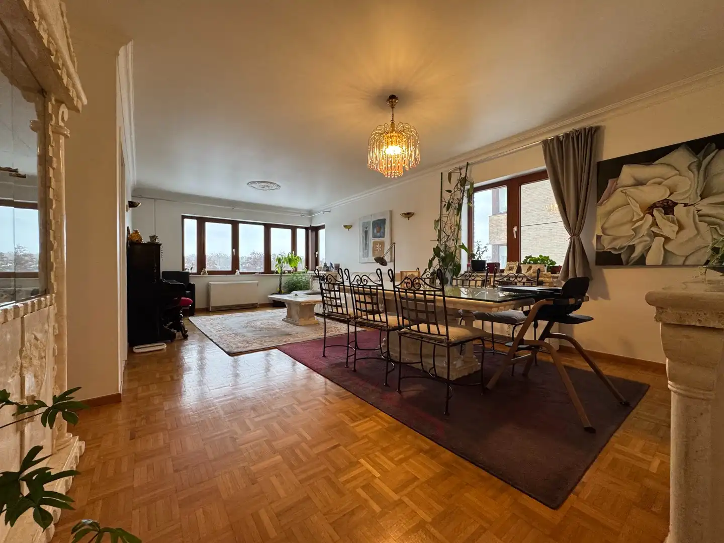 Ruim appartement met 3 slaapkamers én garage te huur in Genk centrum! foto 3