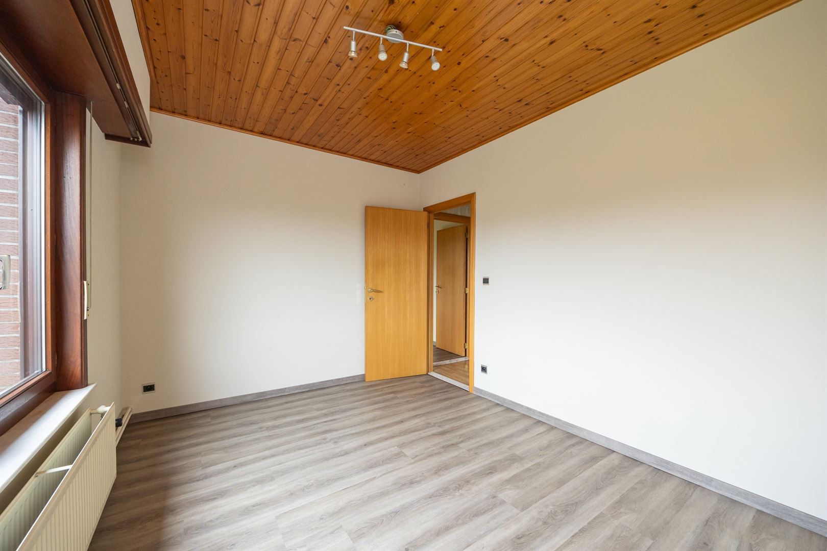 Tijdloze woning op toplocatie met zicht op weiland.  foto 16
