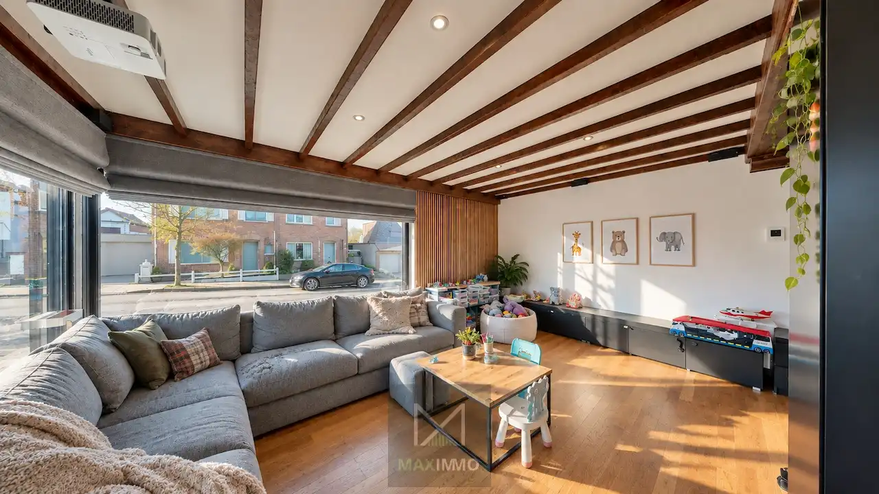 Volledig instapklare gelijkvloerse eigendom met loods van 180 m² op topligging foto 6
