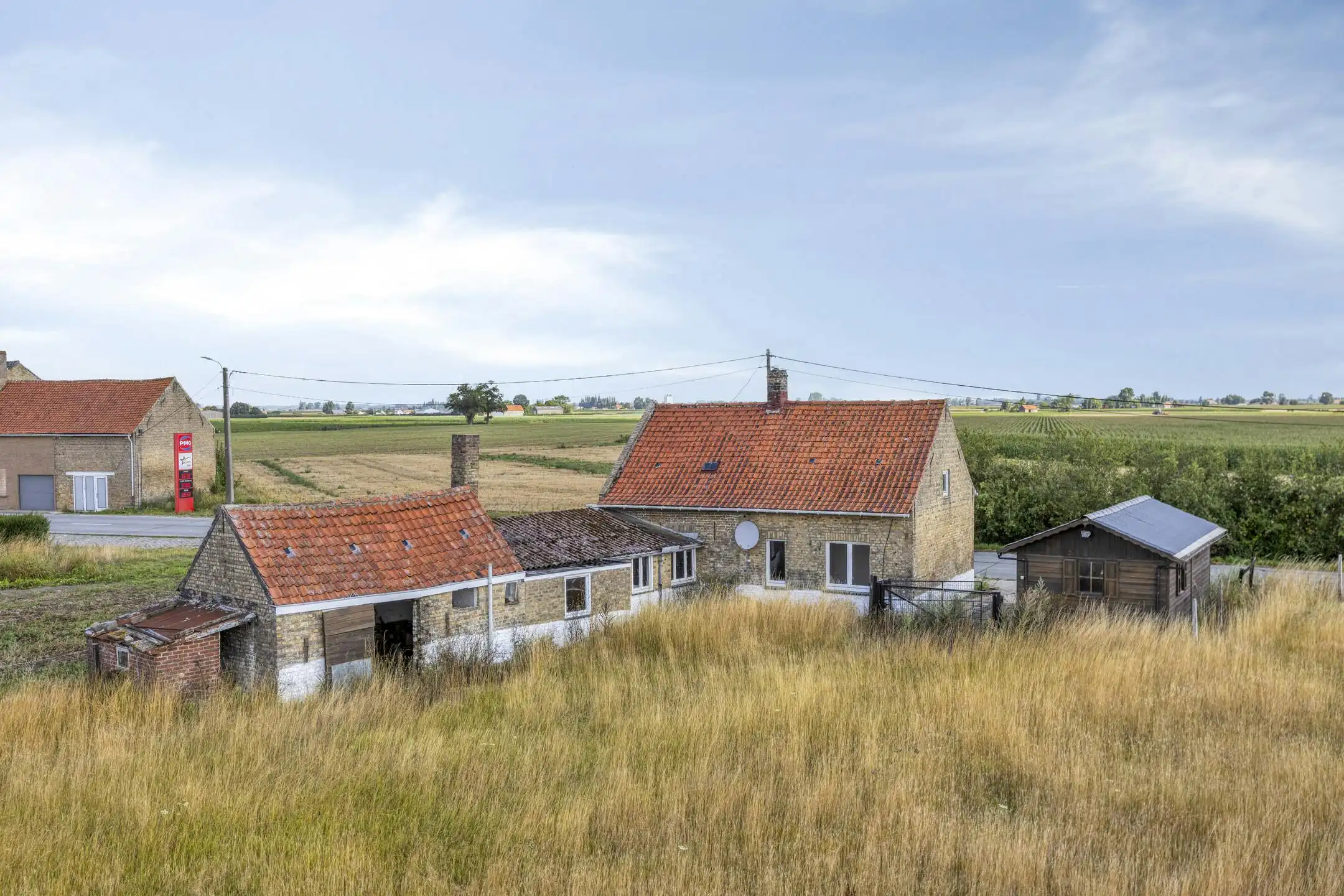 Te renoveren/af te breken woning te Leisele (Alveringem). foto 8