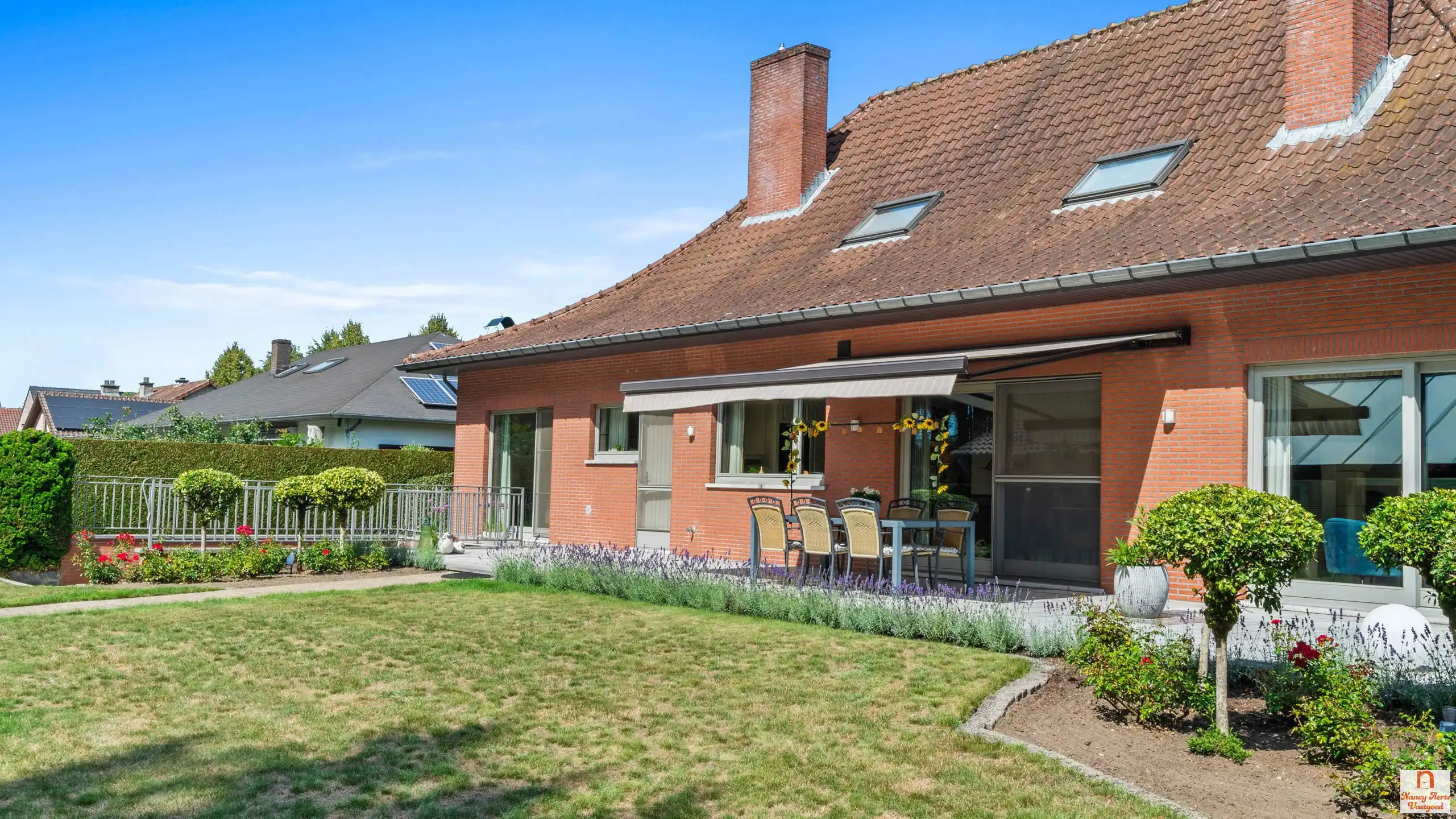 Ruime, luxueuze villa met overdekt zwembad en 1,8 ha natuur foto 57