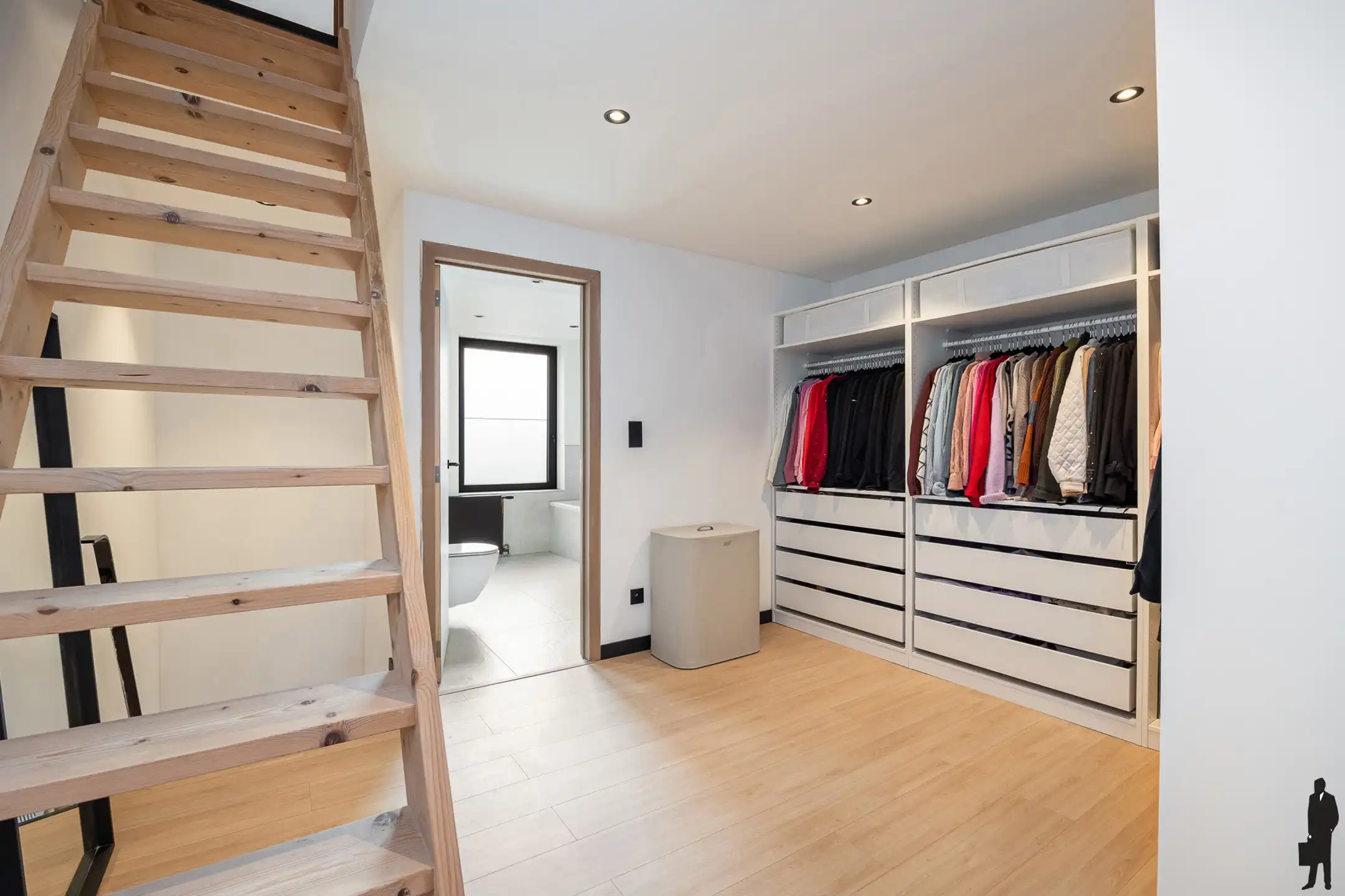 Instapklare en volledig gerenoveerde woning met garage&nbsp; foto 12