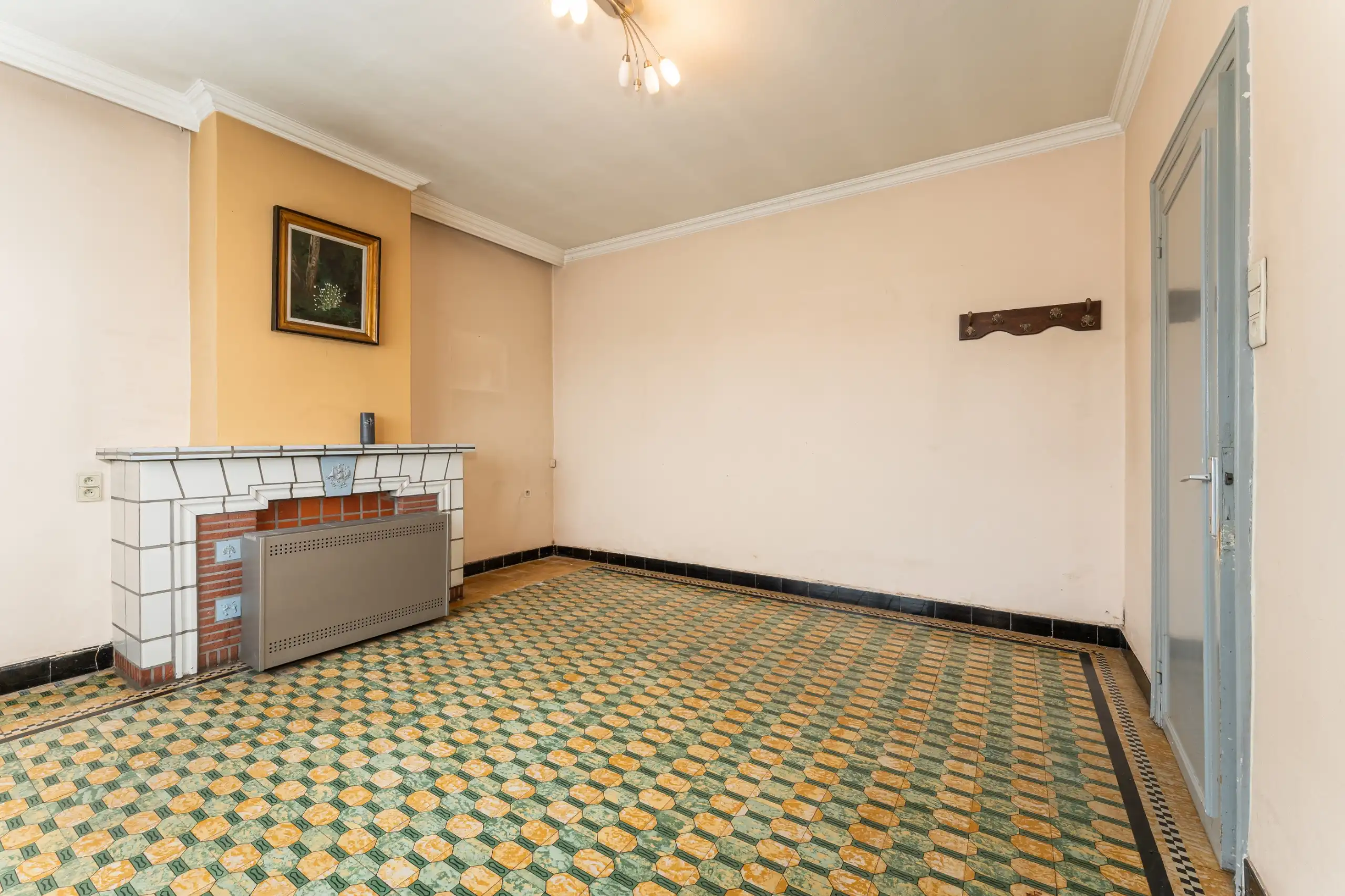 Voormalig te renoveren handelspand met woonst foto 11