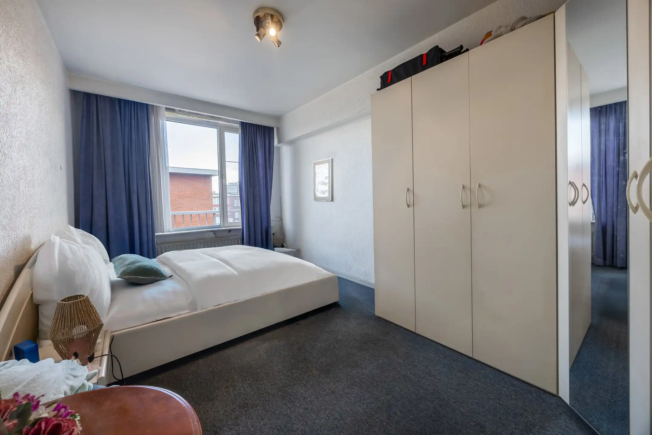 Goed gelegen appartement met 2 slaapkamers en terras foto 10