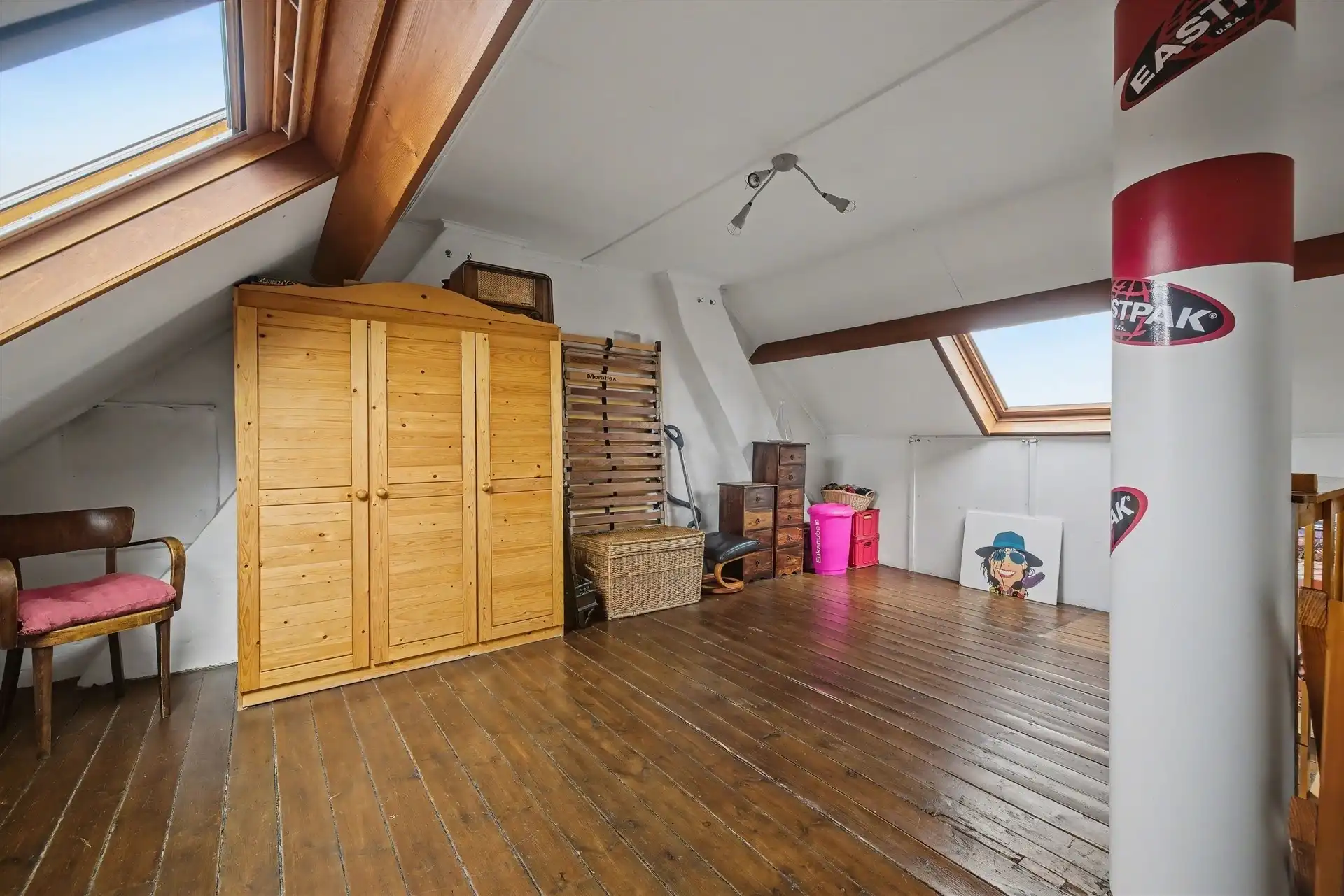 Charmante starterswoning met 3 slaapkamers en garage nabij het centrum van Sint-Gillis-Waas foto 16