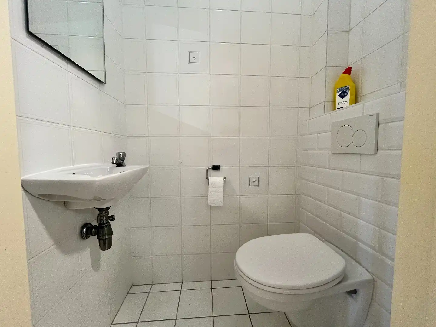 Hedendaags appartement met een garage foto 9