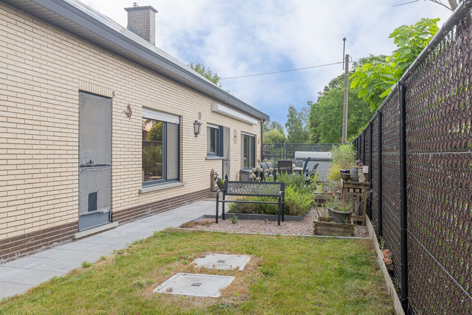 Rustig gelegen bungalow met 3 slaapkamers! foto 17