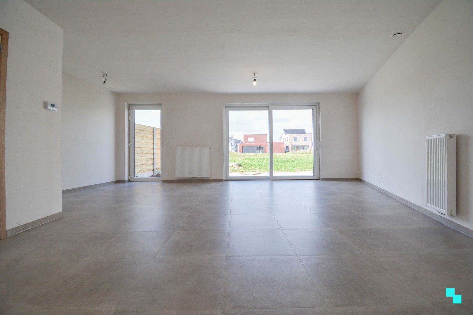 Verrassend ruime nieuwbouwwoning in centrum Aartrijke foto 8