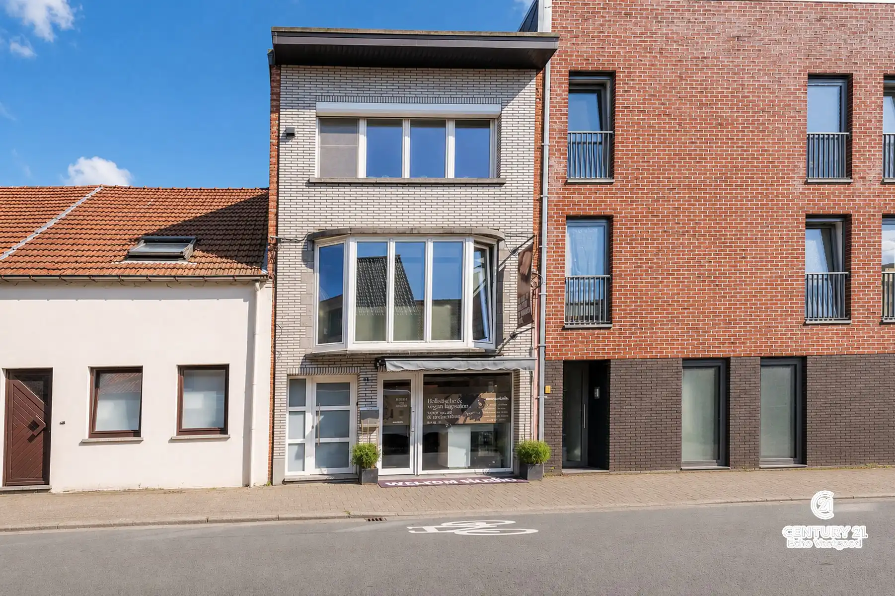Instapklaar, energiezuinig wonen mét handelsruimte en garage foto 30