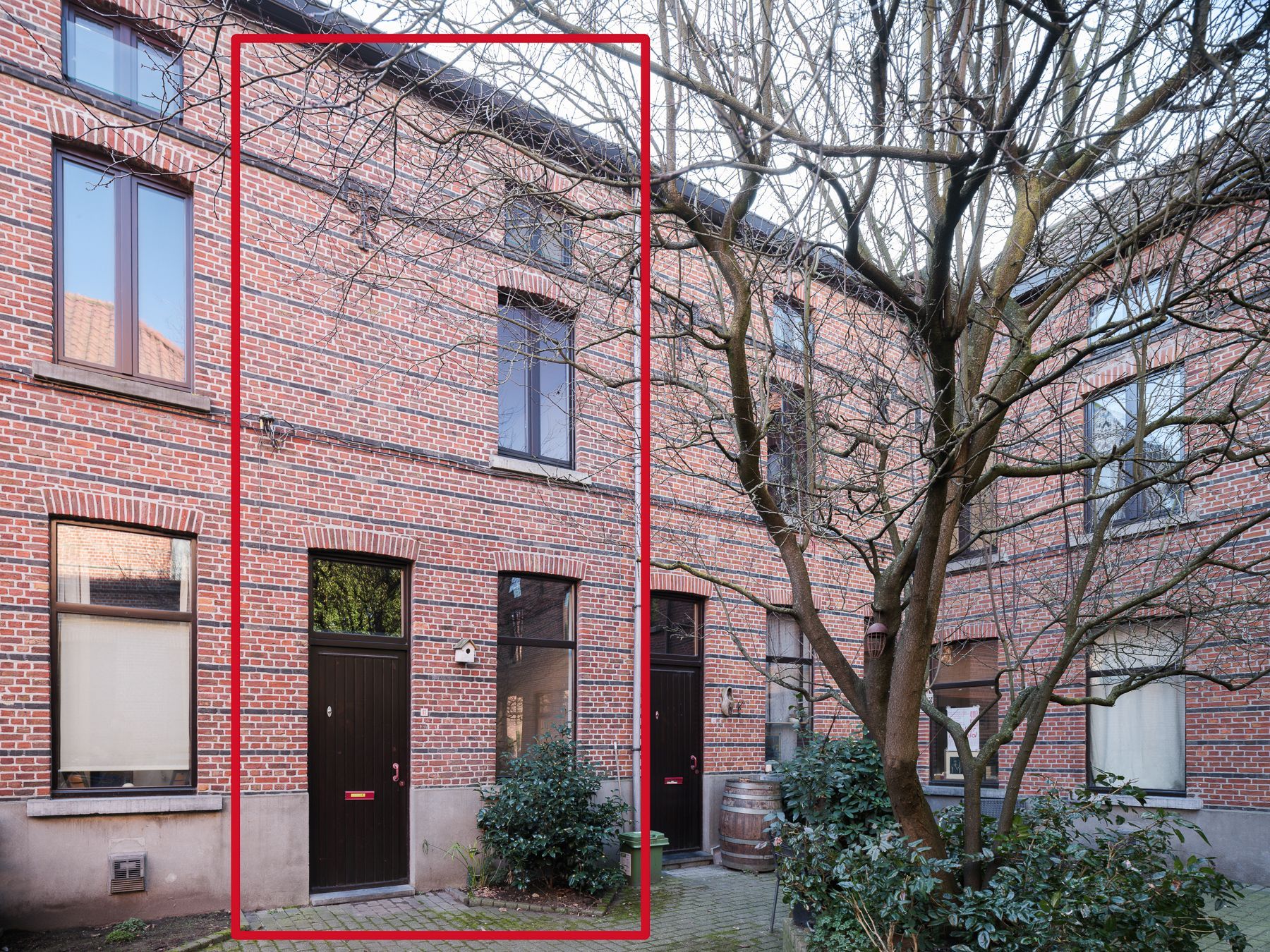 Karaktervolle kleine stadswoning in historisch beluik nabij Begijnhof foto 2