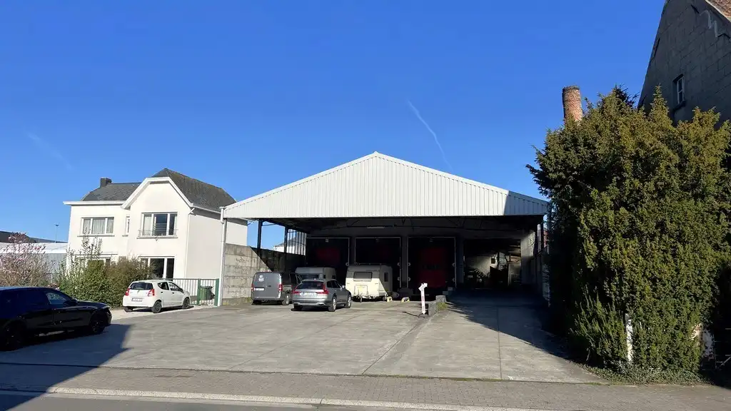 Loods met laadkades en kantoor te huur nabij R4 in Melle foto 18