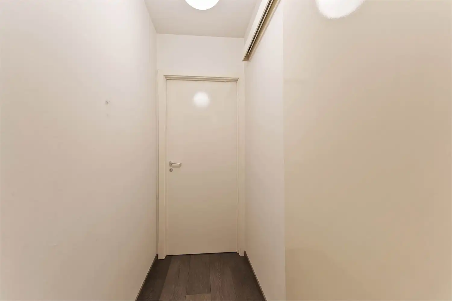 Instapklaar duplex dakappartement met terras in hartje Oostkamp foto 3