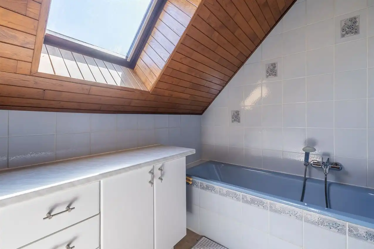 Verzorgde landelijke woning met 3slk op boogscheut E314 foto 21