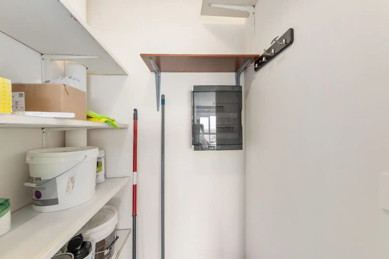 Volledig gerenoveerd appartement - achterkant Zeedijk foto 8