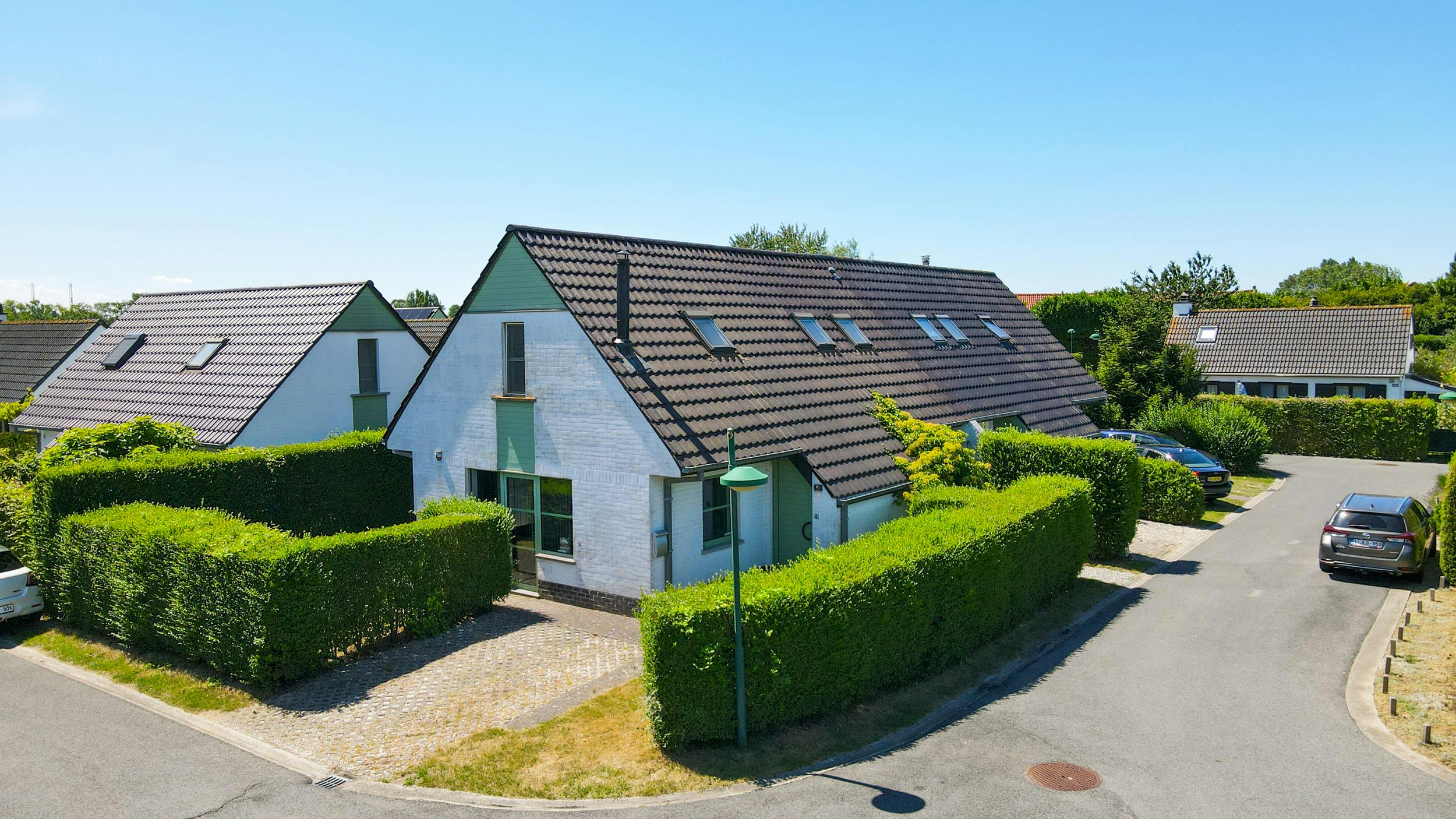 Vakantiewoning met vier slaapkamers en terras te Nieuwpoort foto {{pictureIndex}}