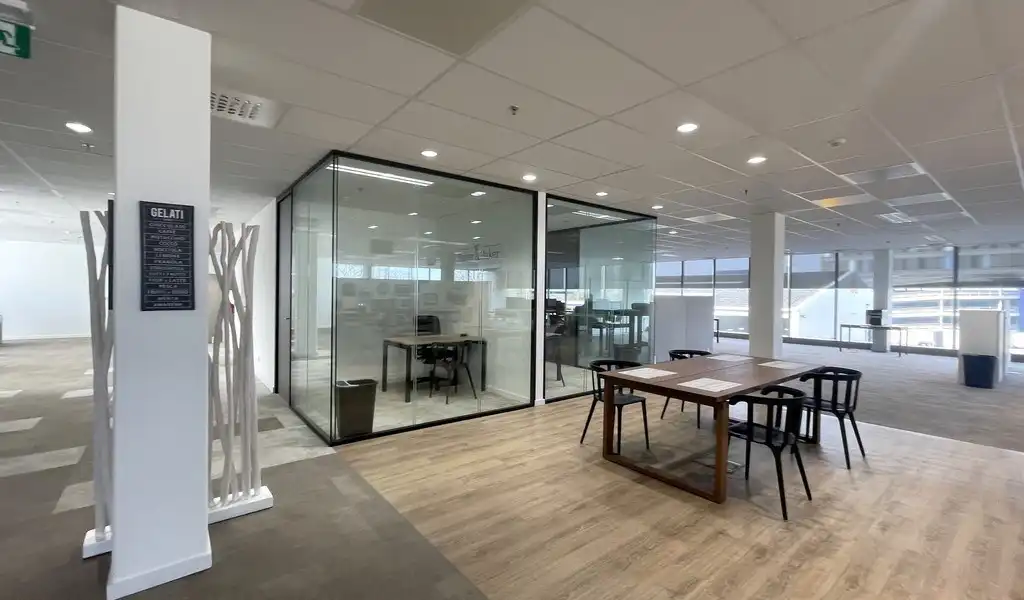 Vernieuwde kantoren te huur in Ahlers Building te Antwerpen foto 25