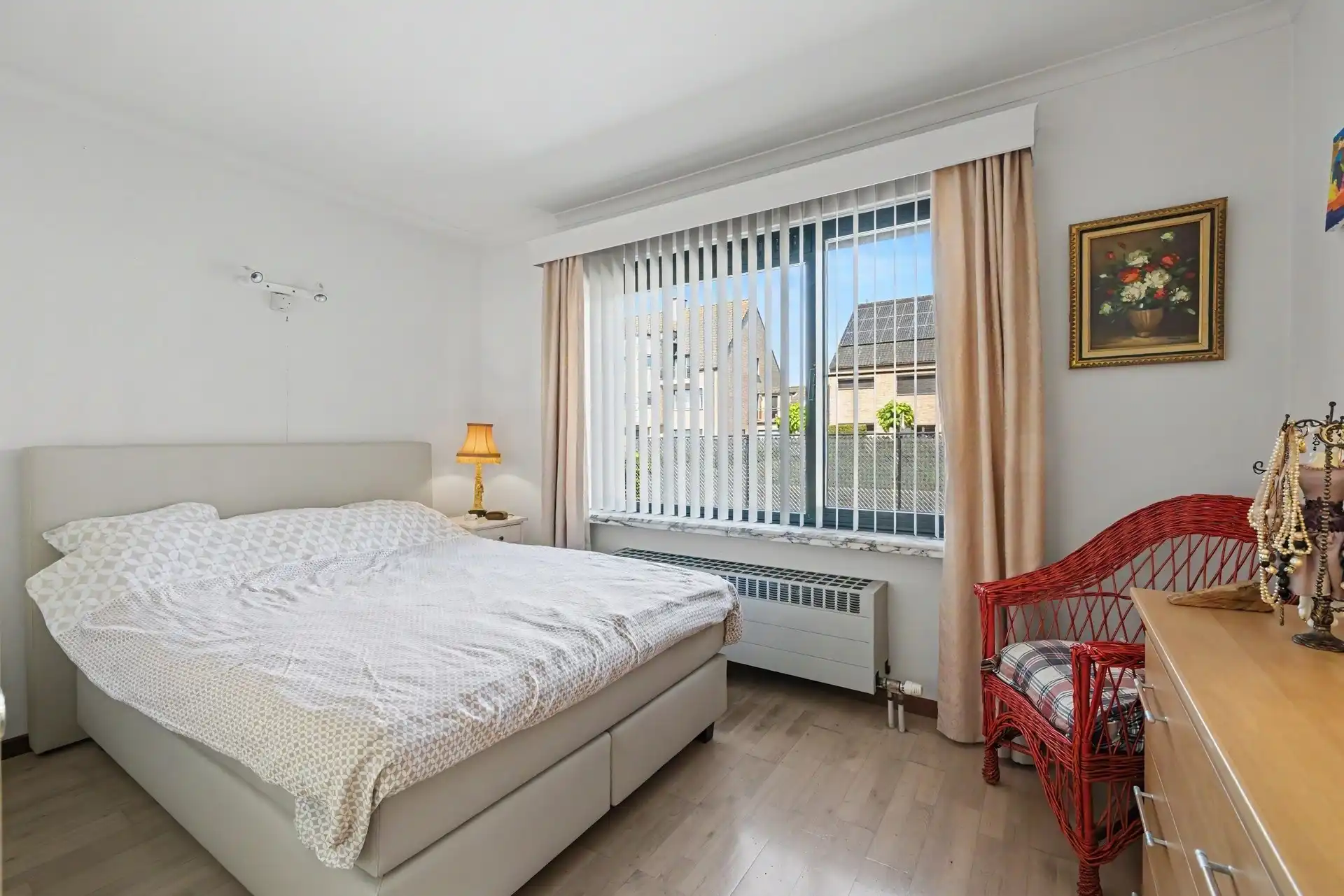 Ruime laagbouwwoning op een mooi perceel van 1.373m² foto 14