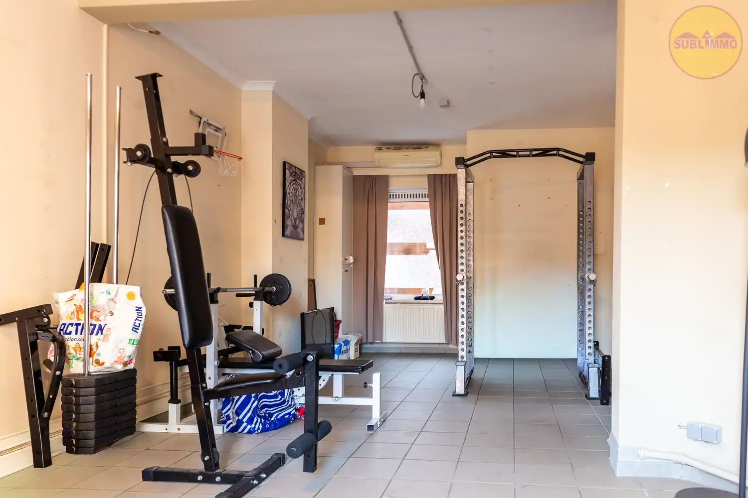 Handelspand met woonst + 4 garages in het centrum van Meerhout foto 5