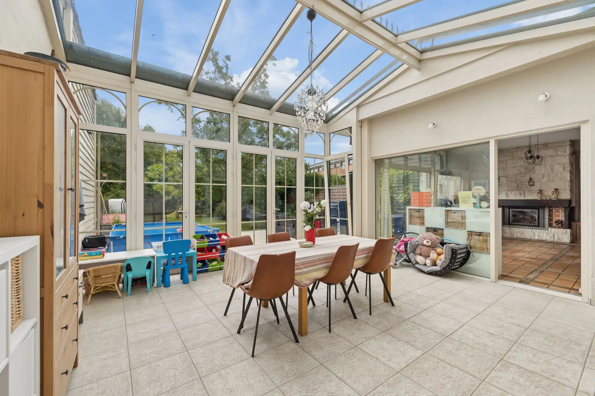 Instapklare woning met 3 slaapkamers en grote tuin foto 12