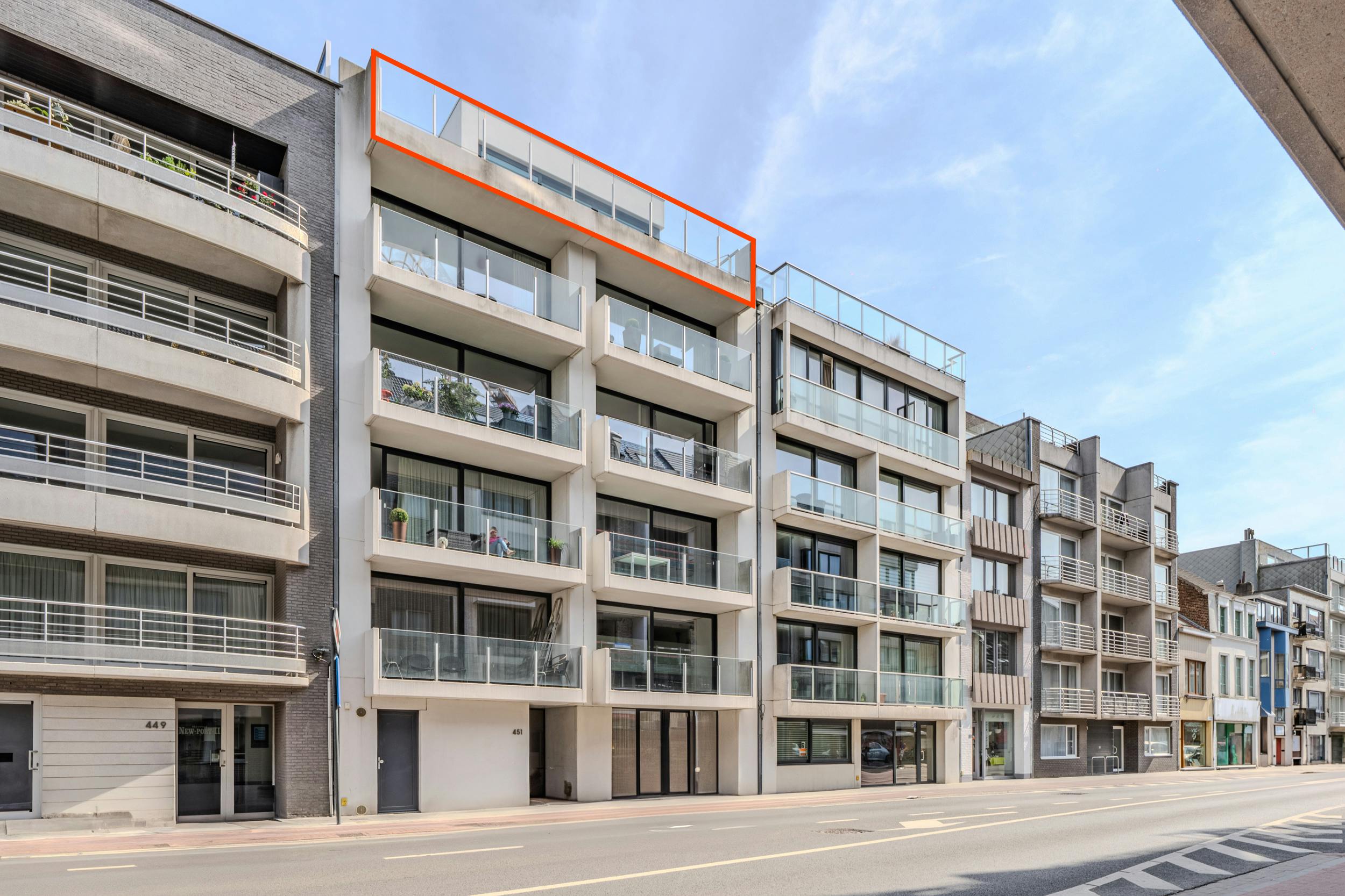Fantastisch penthouse te koop met unieke terrassen  foto 2