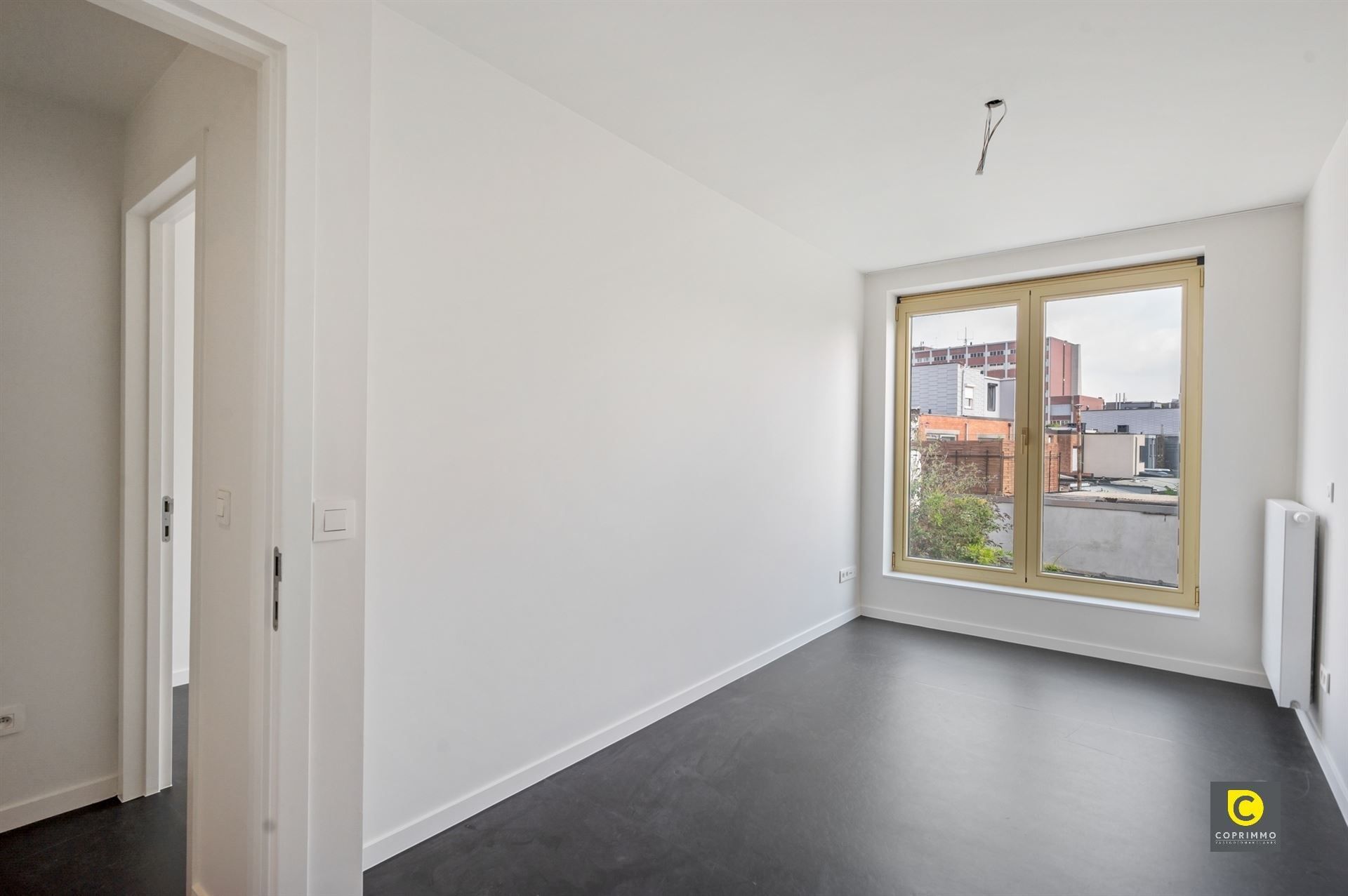 Instapklaar 2 slpk appartement met ruim dakterras! foto 4