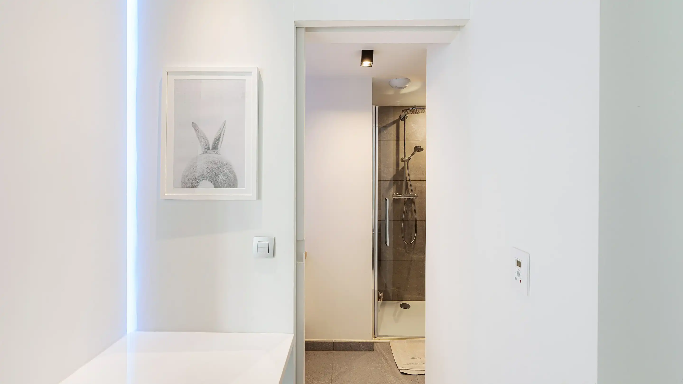 Zeer recent en mooi  duplex dakapp. in perfecte staat  met groot zuidgericht terras dichtbij de Lippenslaan. foto 18