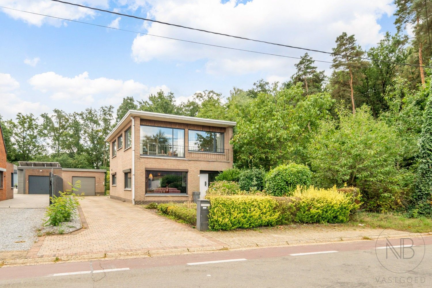 Ruime gezinswoning met 4 slaapkamers op een perceel van 8a 40ca! foto 30