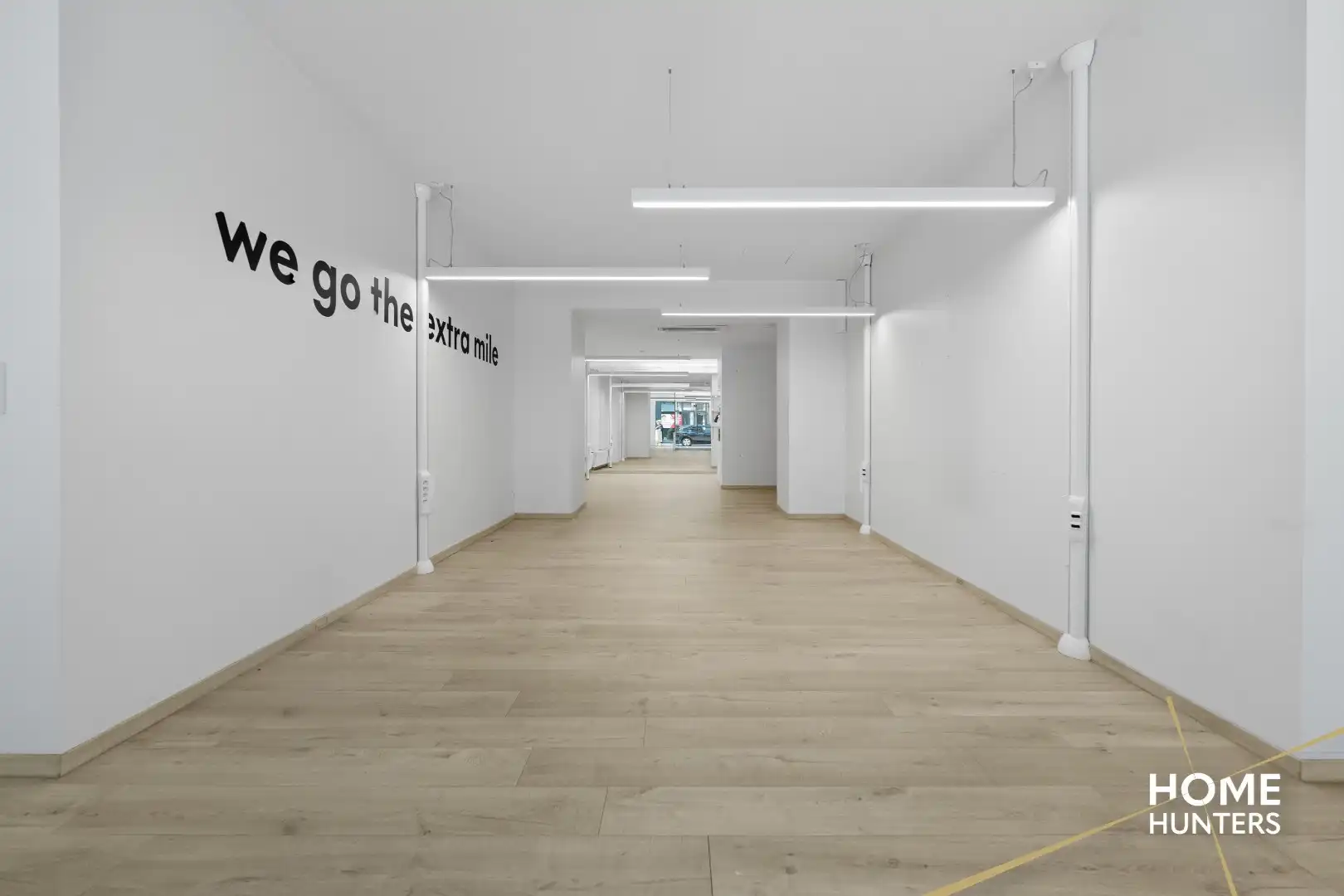 Handelspand op commerciële locatie te Ieper foto 7