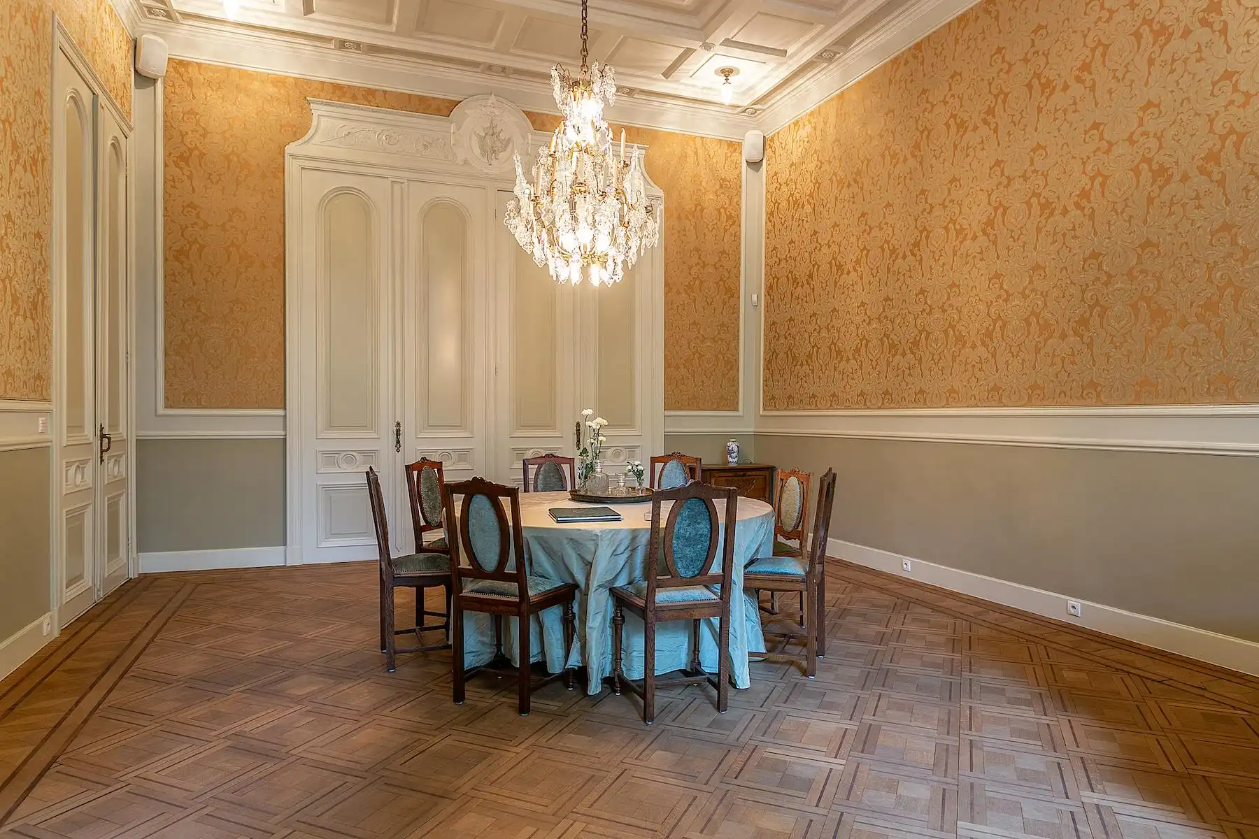 ANTWERPEN-STADSPARK - Historisch stadspaleis met omvangrijke en rustige tuin foto 4