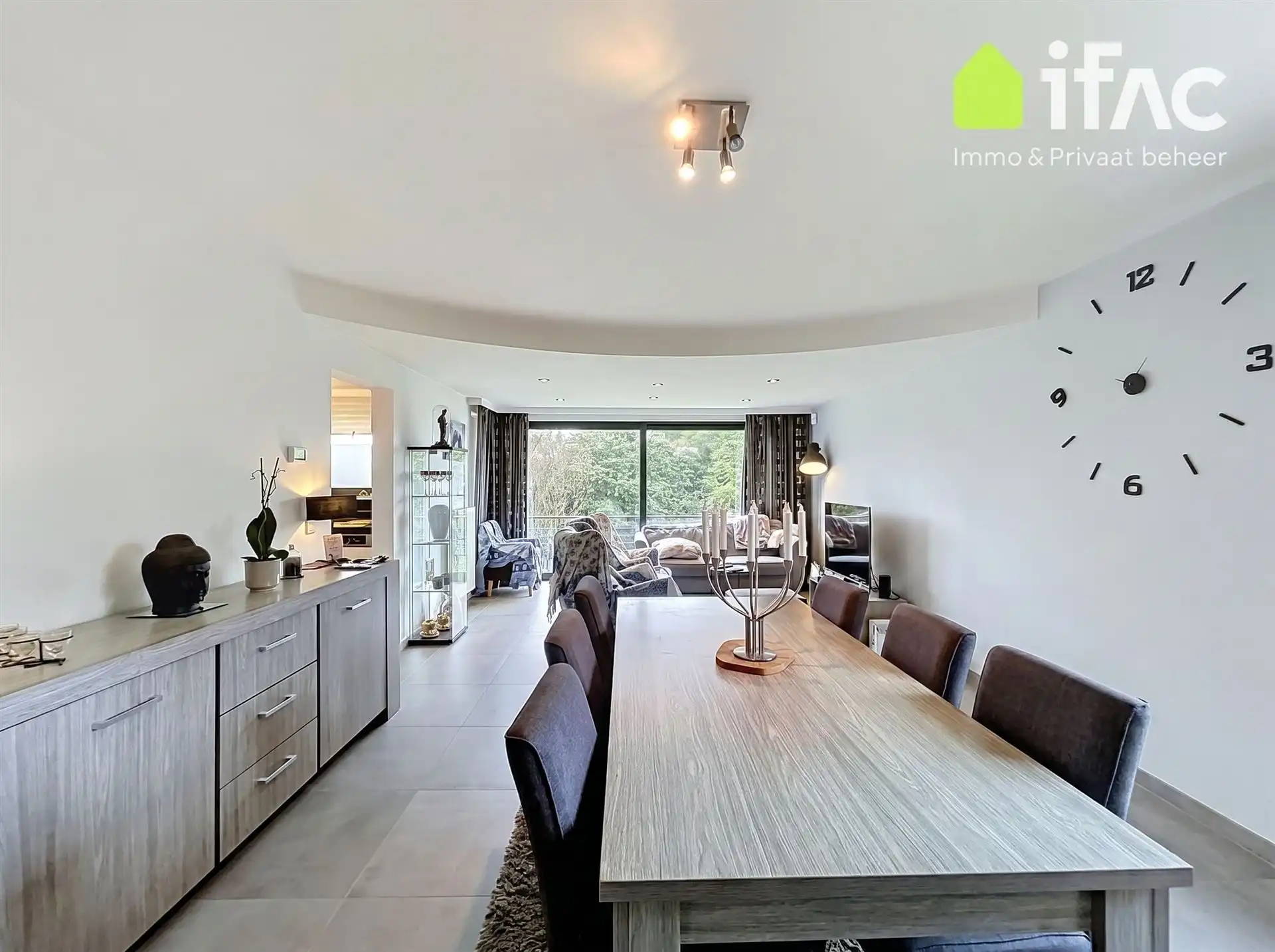 Moderne duplex met 3 slaapkmrs leuk terras en dubbele garage foto 2