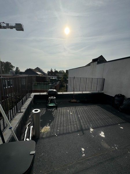 Appartement met 2 slaapkamers en zuid gericht   terras. foto 22