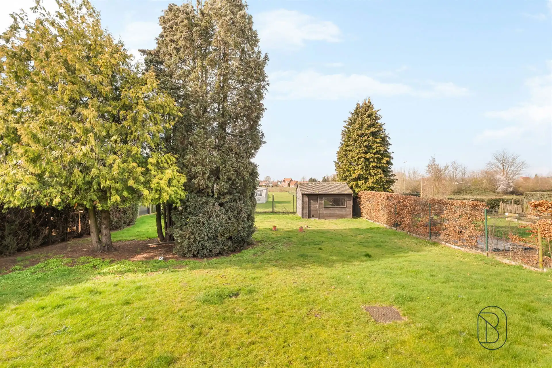 Ruime bungalow met tuin en garage op topligging. foto 22