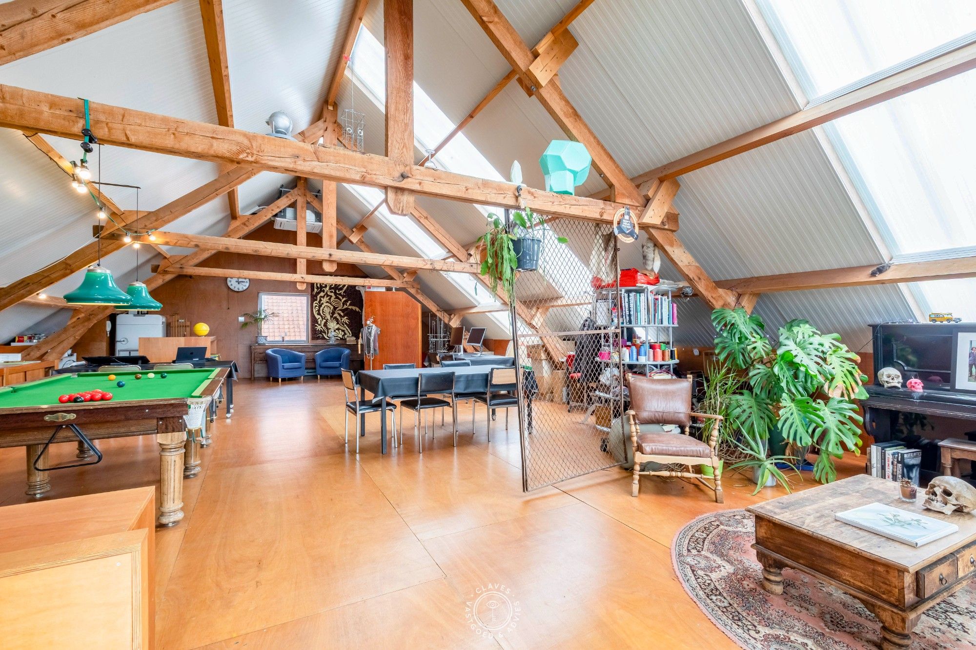 Multifunctioneel woonhuis met magazijn/kantoor en tuin foto 21