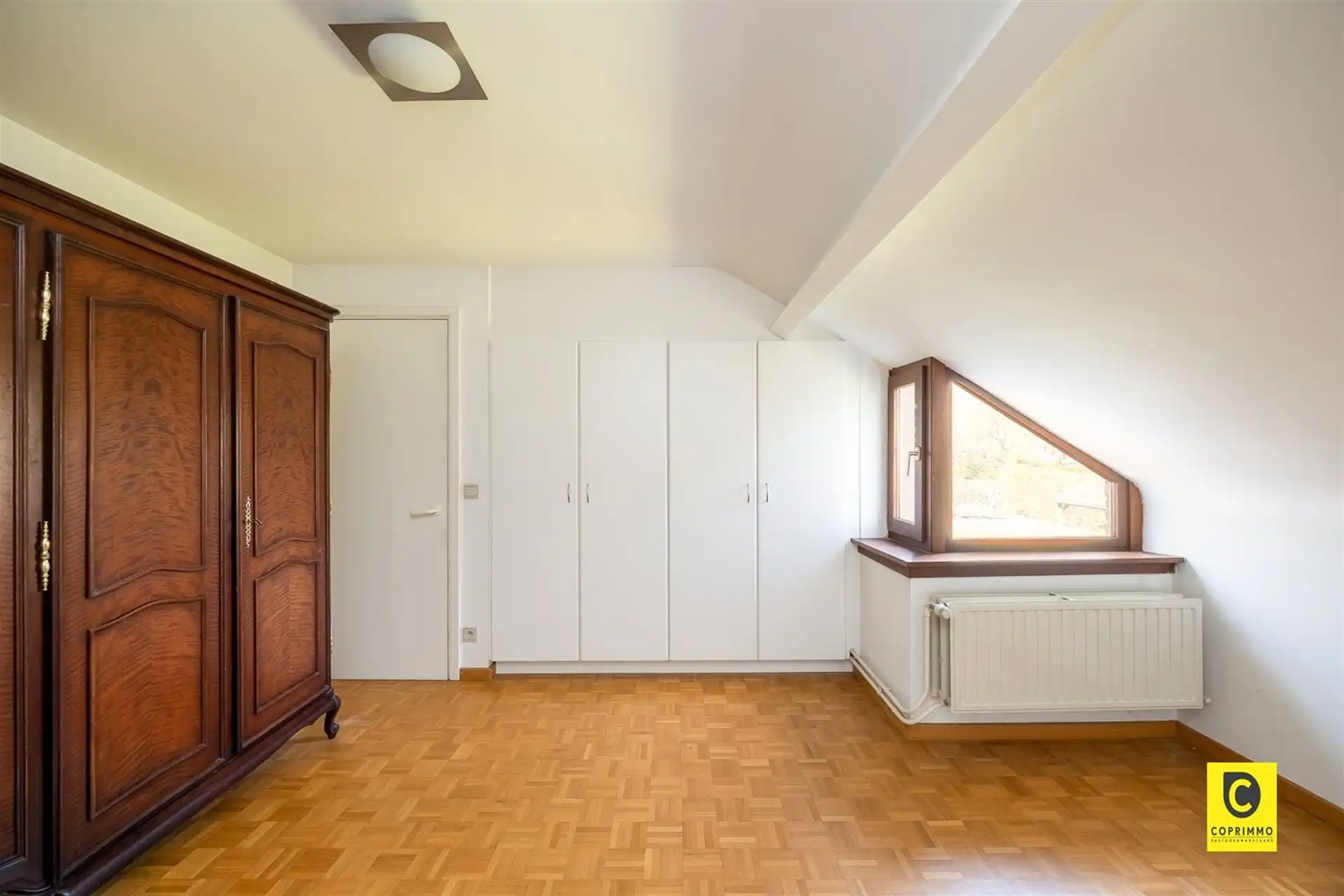 Villa: 4 slk op perceel op 831  m²  foto 22