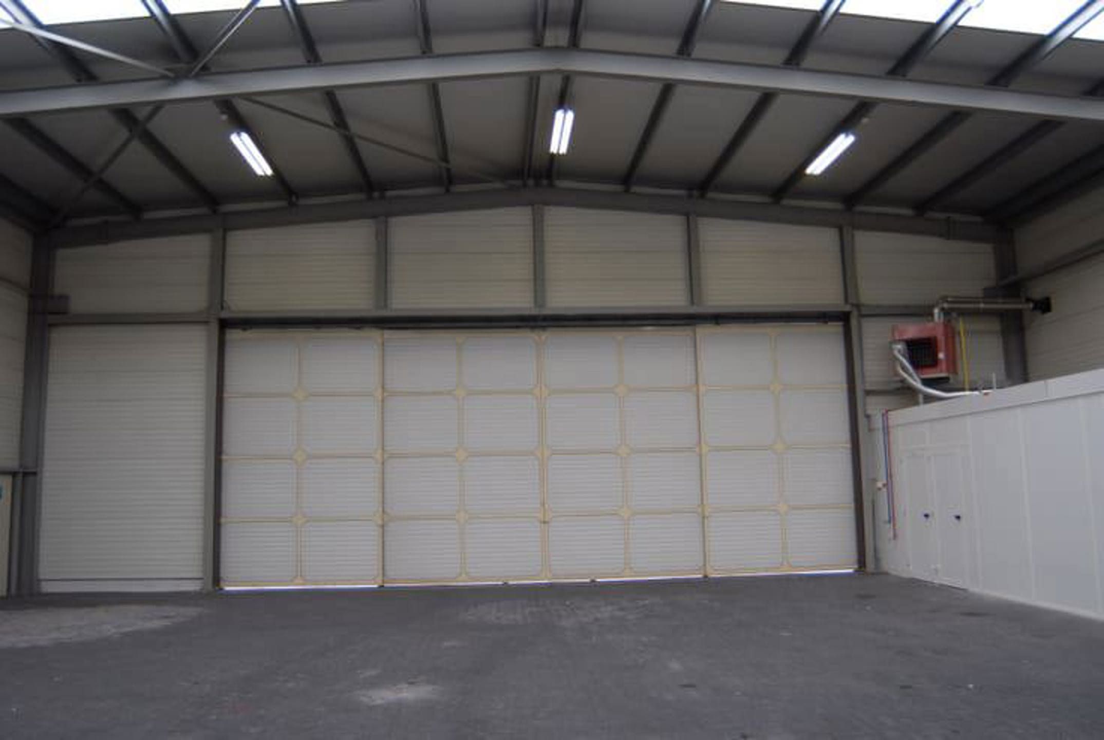 BEDRIJFSGEBOUW VAN 300M² foto 4