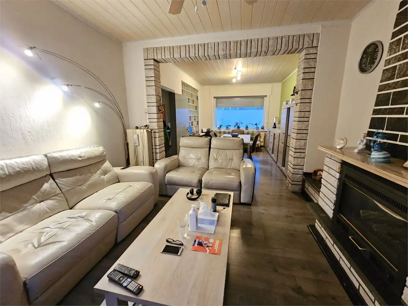 Ruime, praktische woning met tuin foto 6