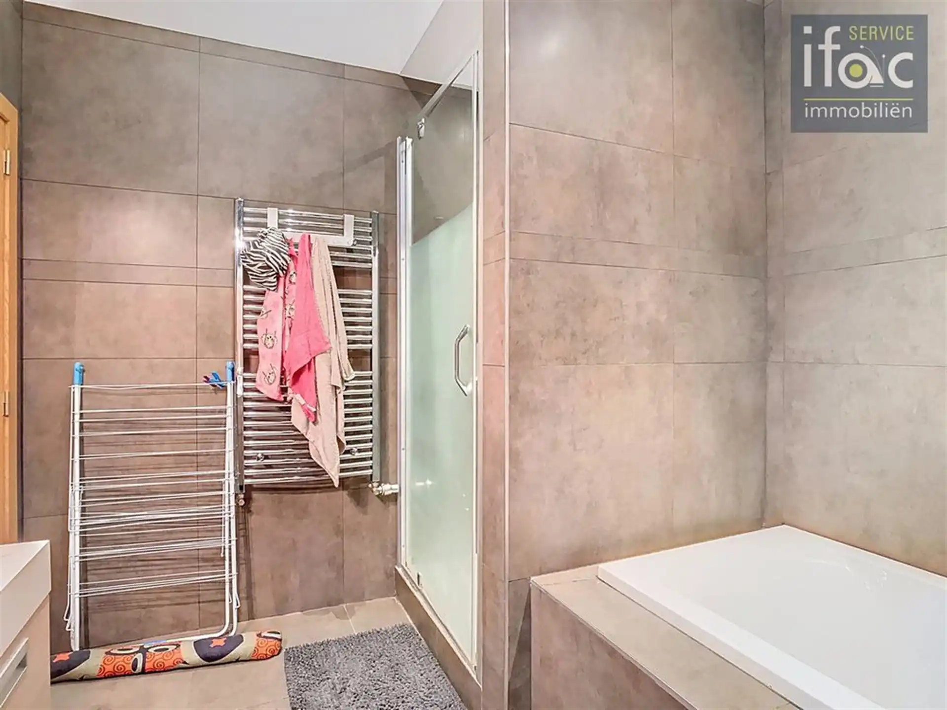 Appartement 2 slpks, 2 badkrs & garagebox foto 18