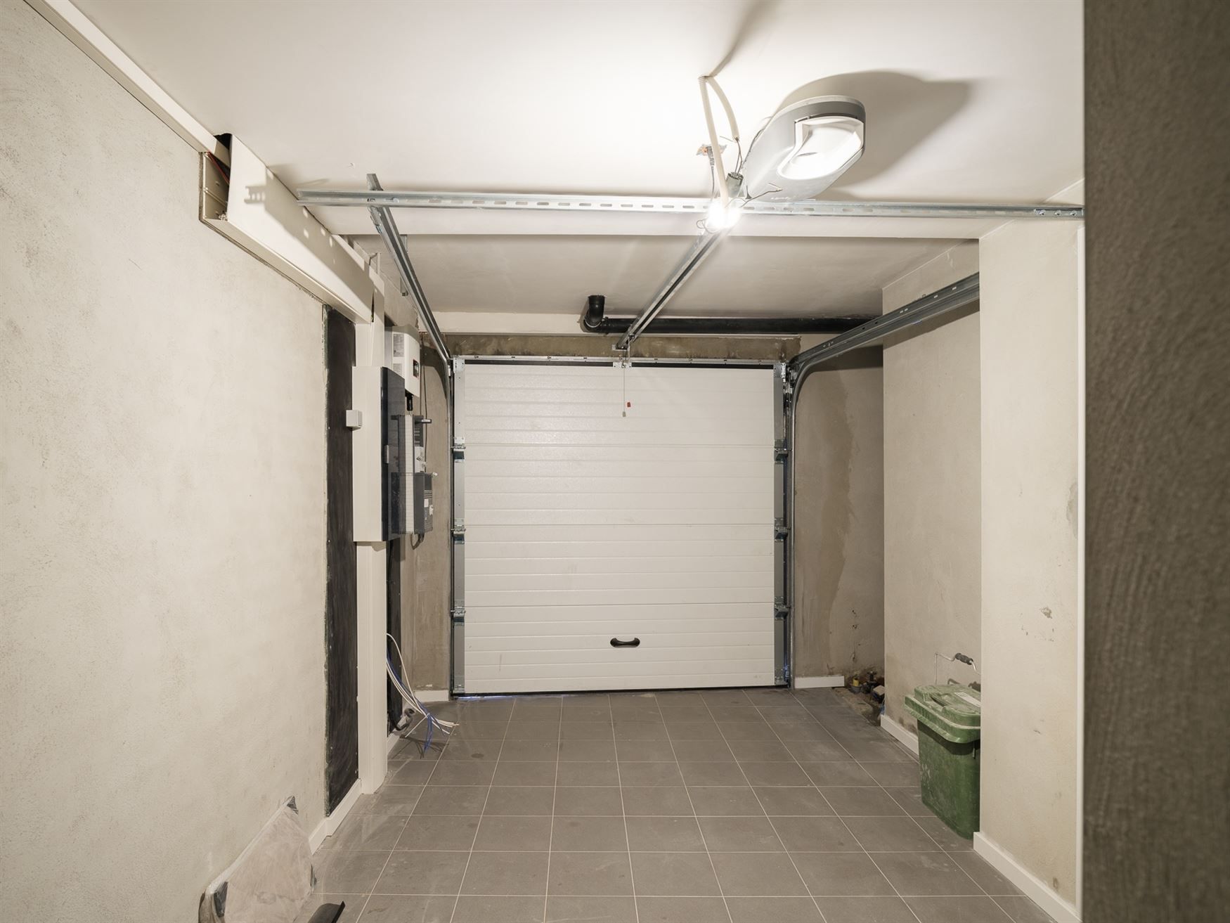 Instapklare hoekwoning met garage foto 16