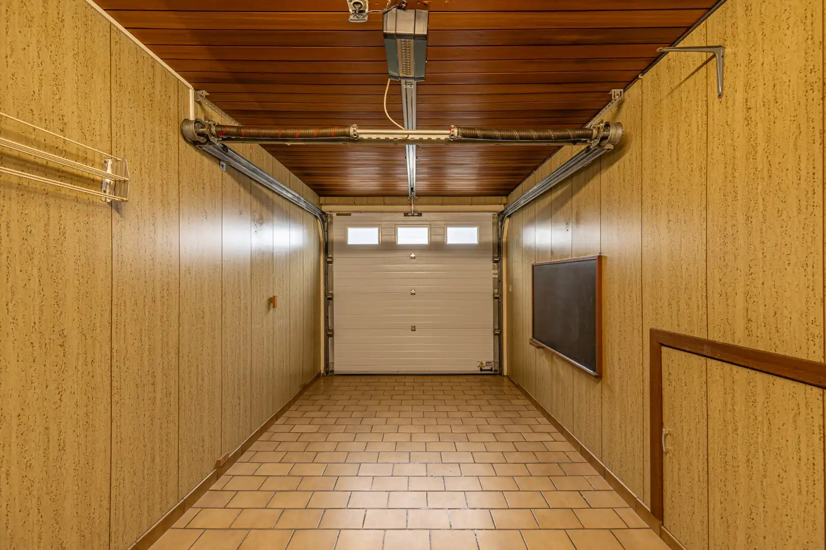 Woning met 4 slaapkamers, zuidgerichte tuin en garage op een rustige ligging in Dadizele foto 9