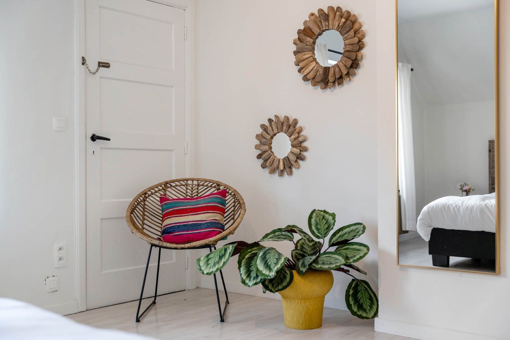 Stijlvol gerenoveerde gezinswoning op een perceel van 5a65ca te Geistingen, een gehucht van Kinrooi!  foto 26