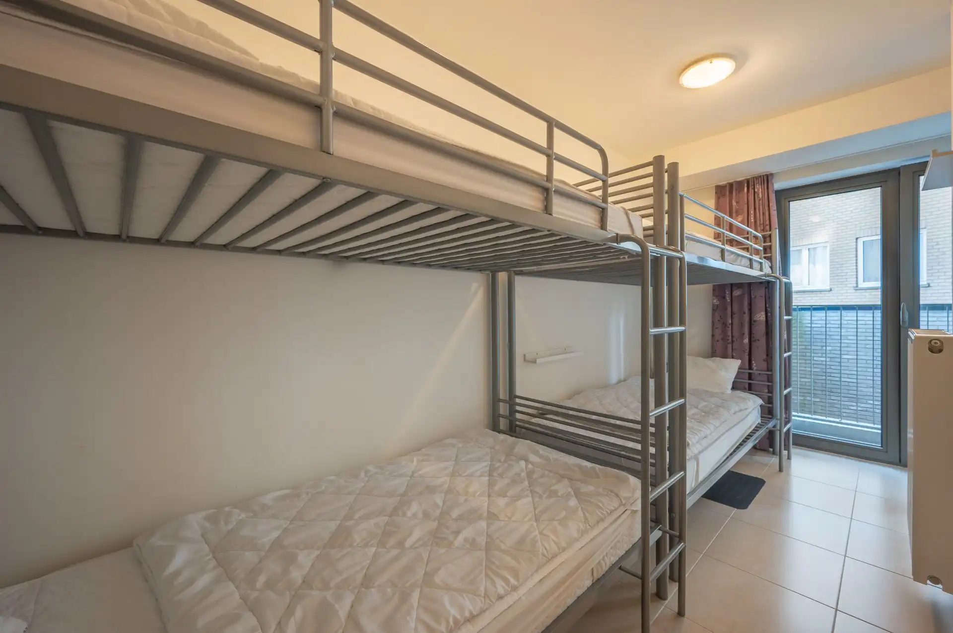 Gemeubeld: prachtig recent appartement met frontaal zeezicht aan de Zeedijk! foto 13