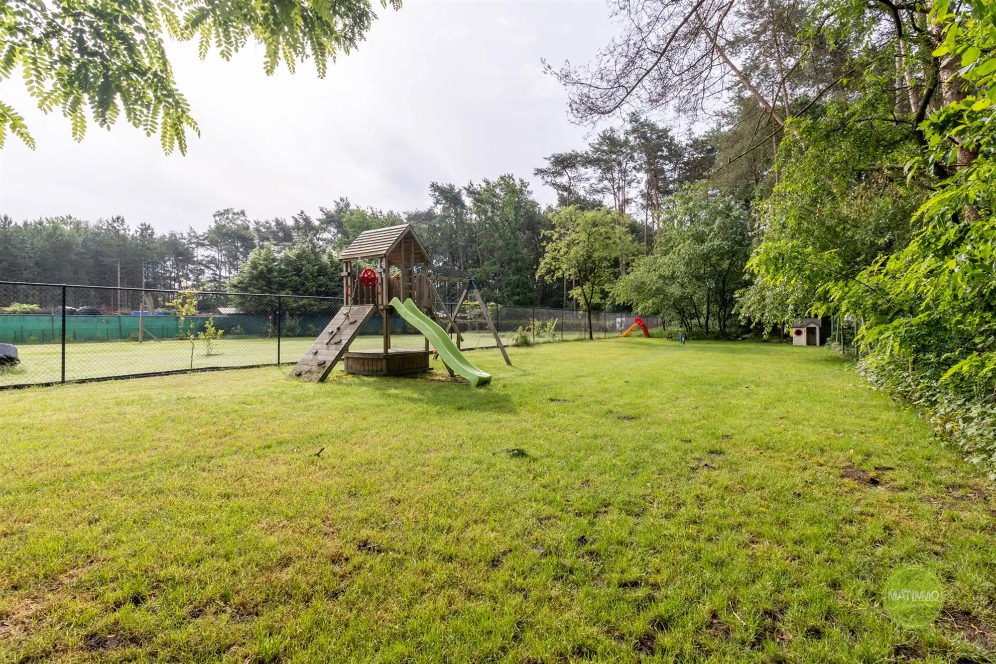 Gerenoveerde gezinswoning op een perceel van 1.415 m2 te Mol foto 3